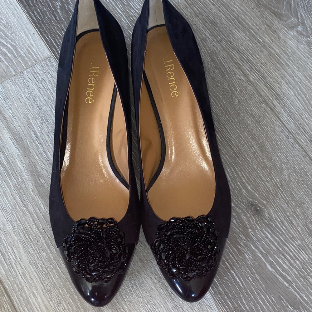 J.Renéé Black Pointed Toe Flats with Beaded Rosette